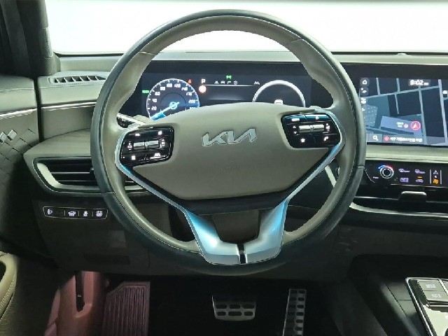 6081501996R9.jpg