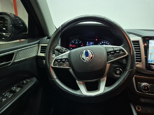 6081002215R9.jpg