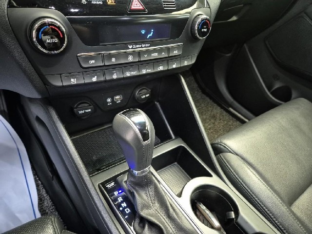 6061001284R8.jpg