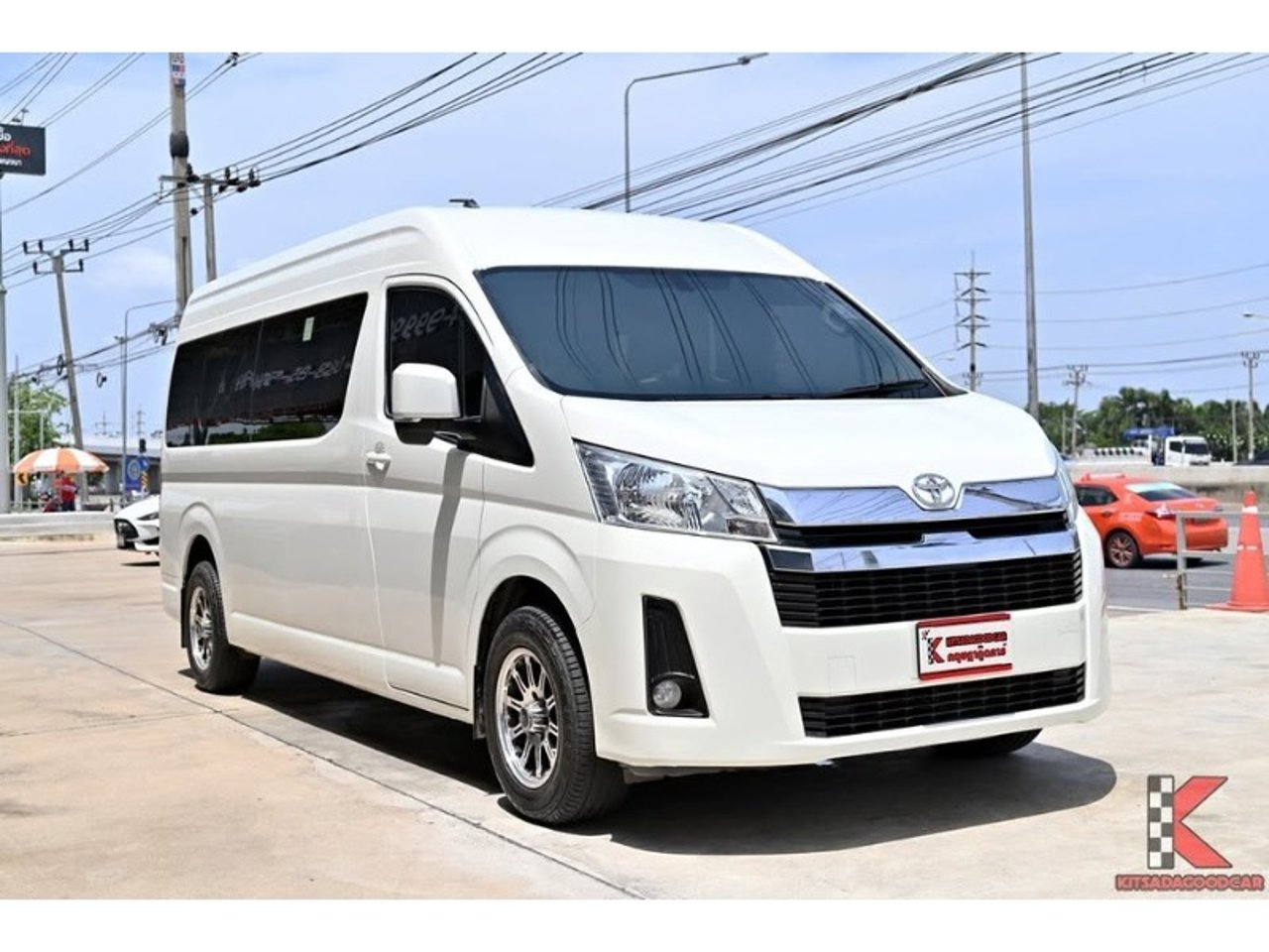 2020 Toyota Hiace, photo 1 of 1