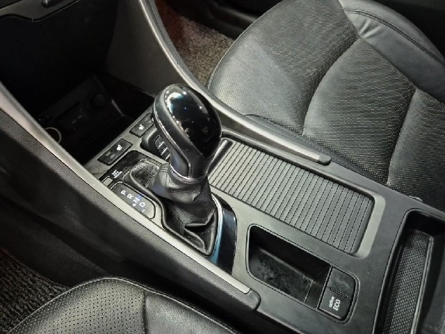6081001158R8.jpg