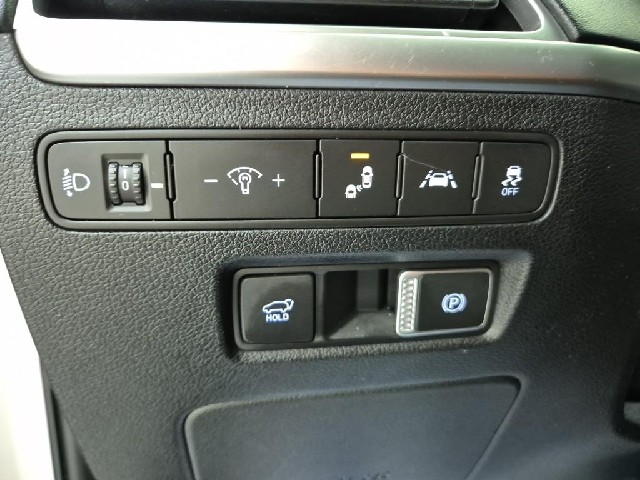 6101002222R18.jpg