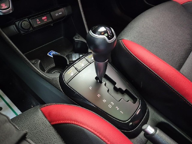6051500445R8.jpg