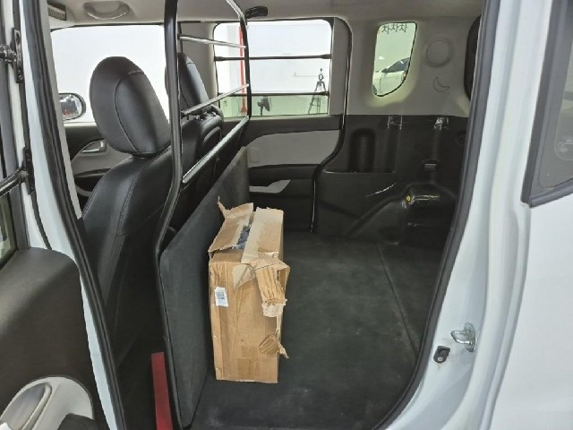 6101501366R12.jpg