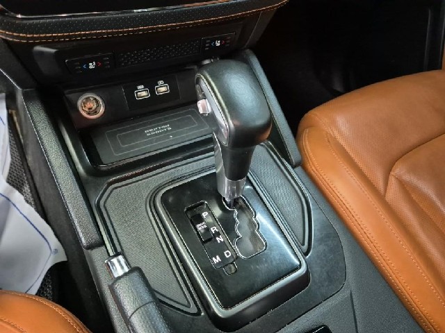 6101501709R8.jpg