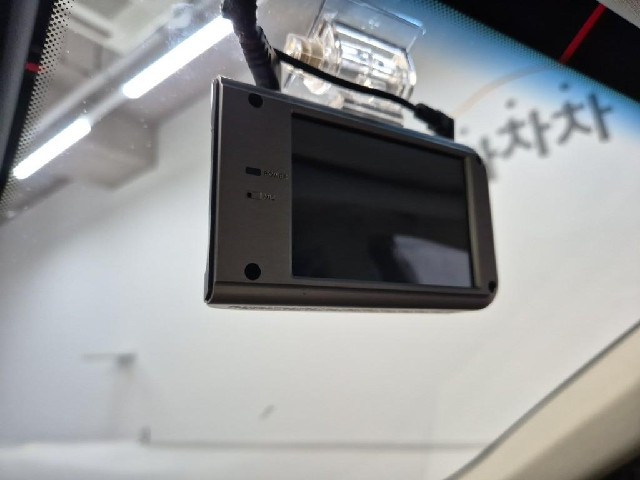 6101502165R17.jpg