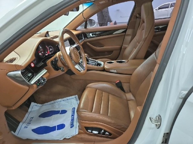 6101501979R11.jpg