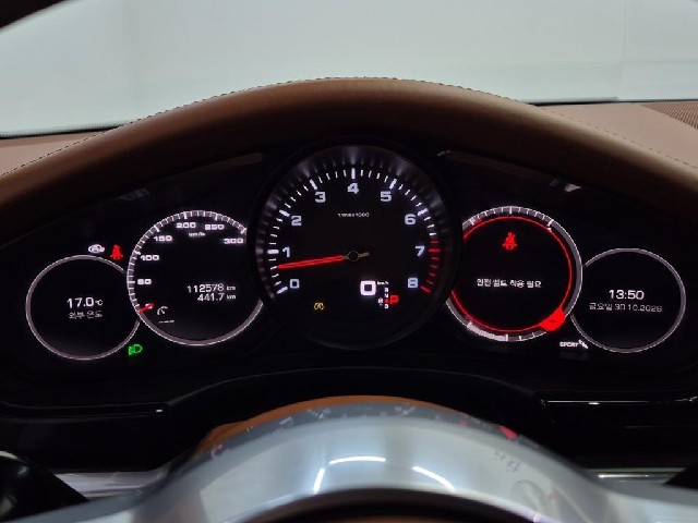 6101501979R6.jpg