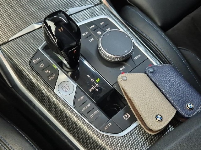 6051500080R8.jpg