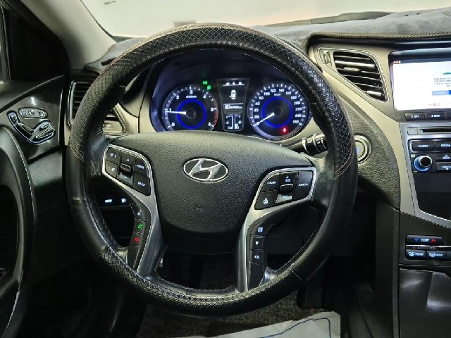 6101501646R9.jpg