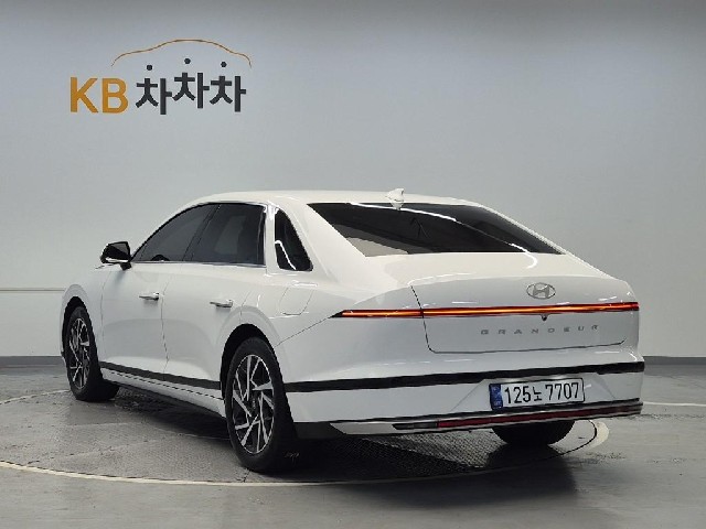 6101501520R2.jpg