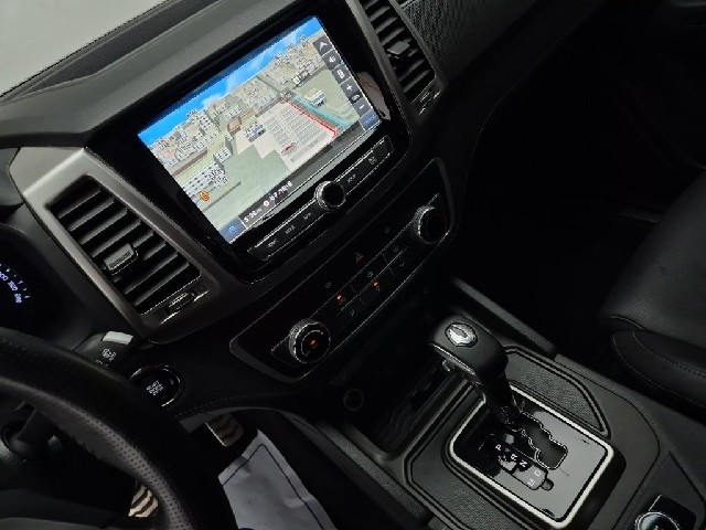 6051000332R10.jpg