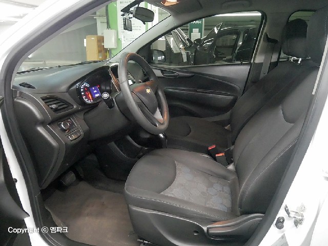 6051500614R10.jpg