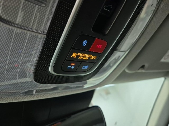 6051500142R17.jpg