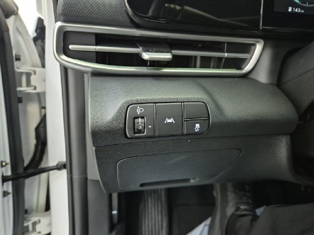 6051500142R18.jpg