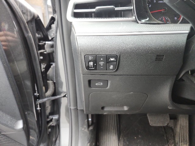 lotterental_101841235_G7X5C_1.jpg