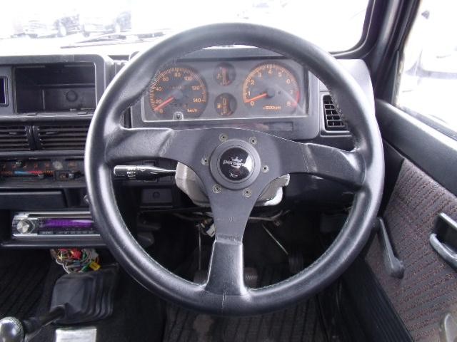 0504216A30250208W00117.jpg