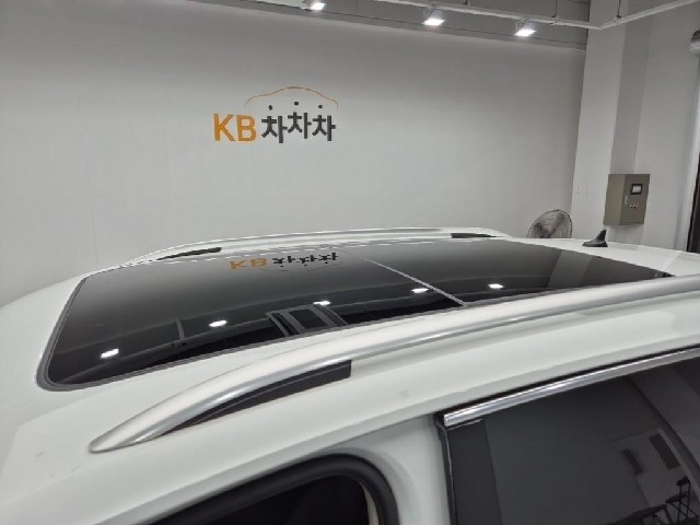 6081000378R13.jpg