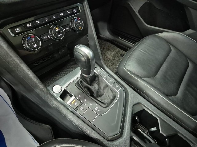 6081000378R8.jpg