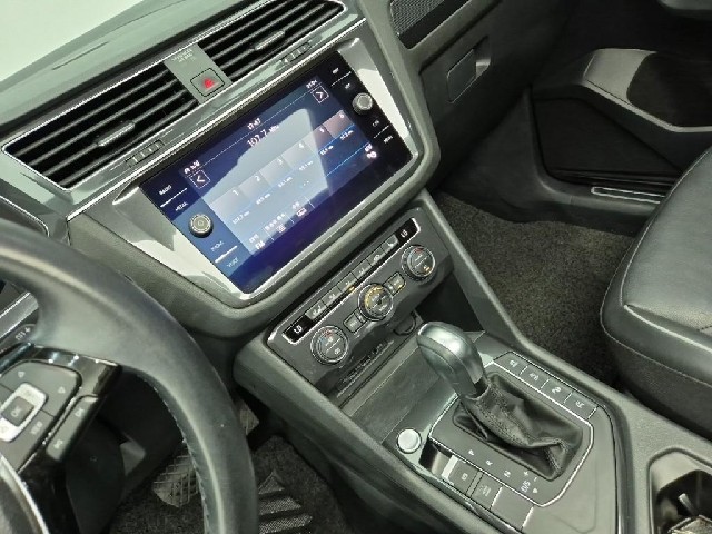 6081002476R10.jpg