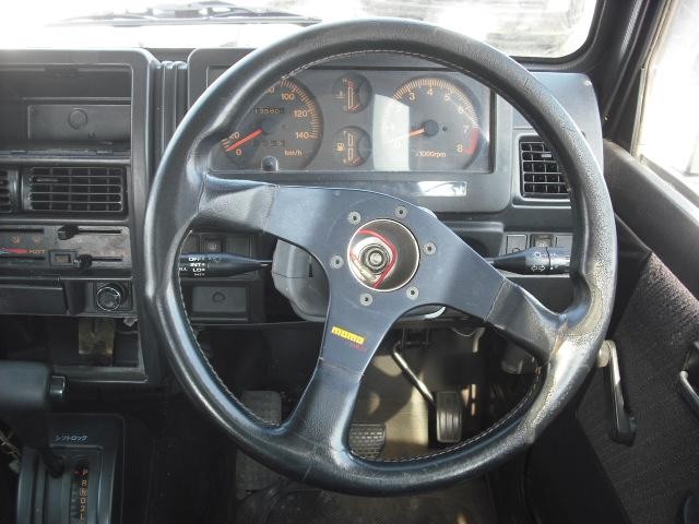 0504216A30220320W00117.jpg