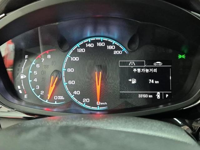 4111000596R6.jpg