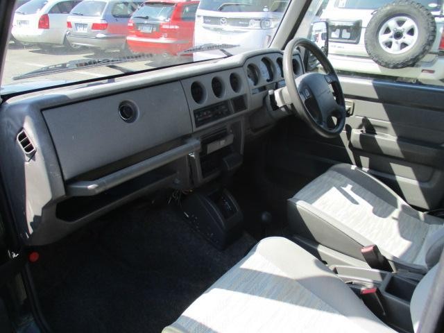 0504216A30201010W00411.jpg
