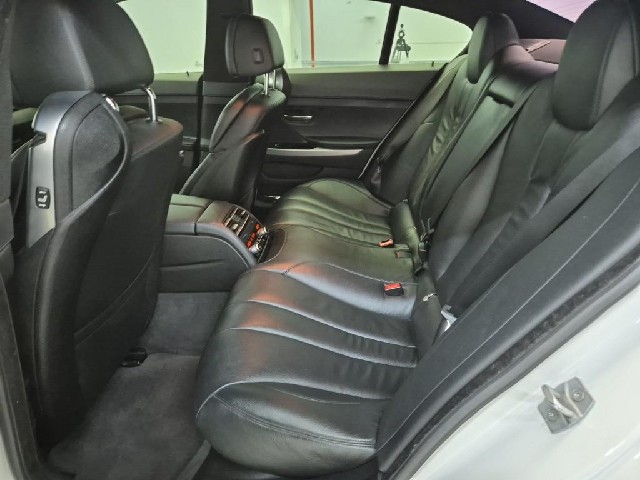 6081500460R12.jpg