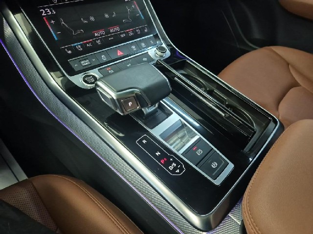 6051500655R8.jpg
