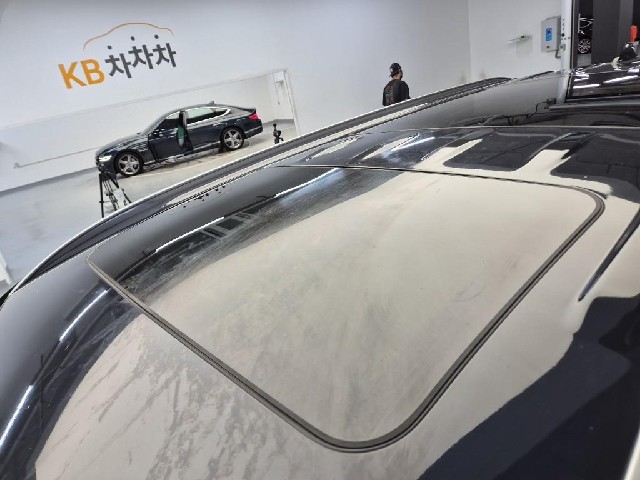 6081000715R13.jpg