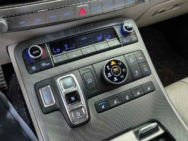 6081000715R8.jpg