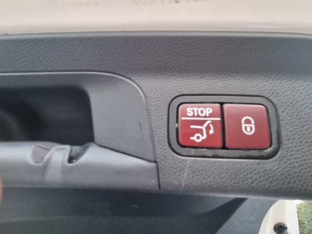 ab3b033124d24769485979715d7e1d09.jpeg
