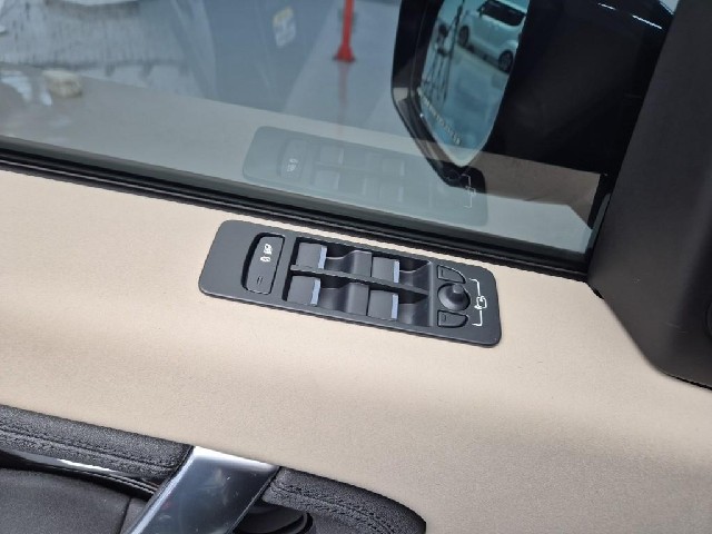6031500995R19.jpg