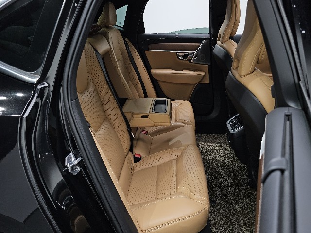 6ef02f3a3fb530f0be9a90b4221a99bd.jpeg