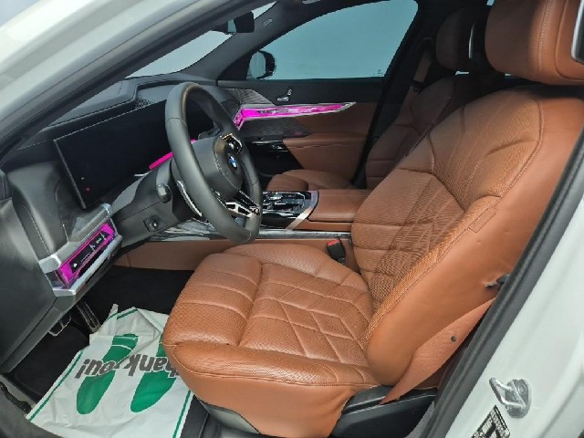 6081500778R11.jpg