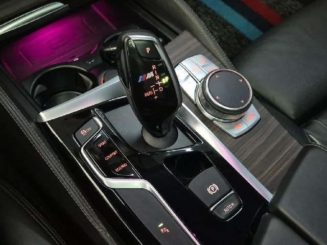 6081500609R8.jpg