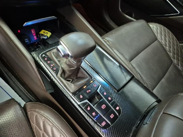 6081501732R8.jpg