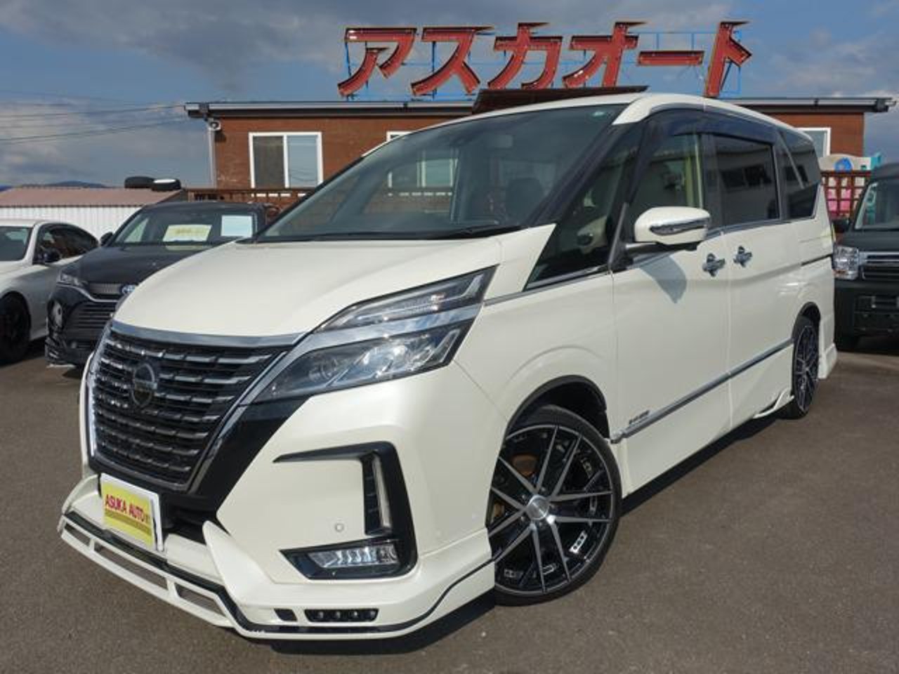 2019 Nissan Serena Standard for sale in Kenya