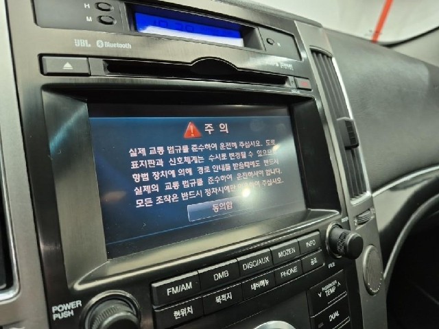 6061001379R14.jpg