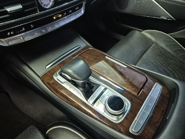 6051500869R8.jpg