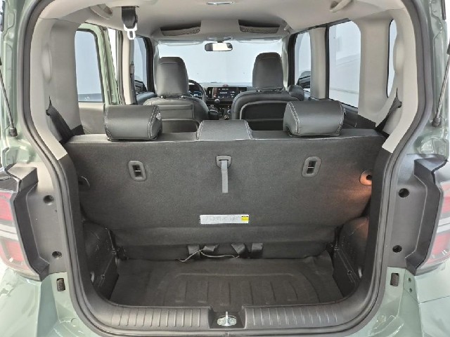 6081502132R17.jpg
