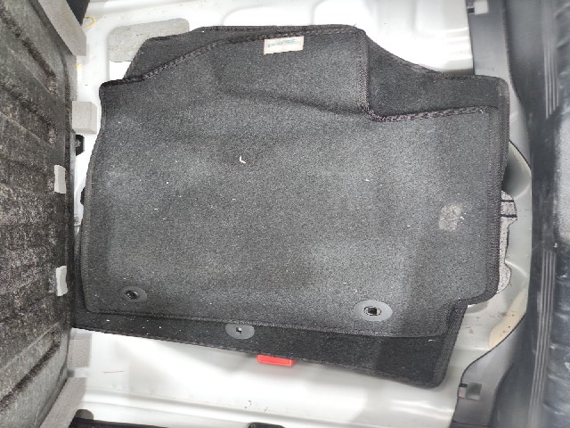lotterental_110537268_sf246_8.jpg