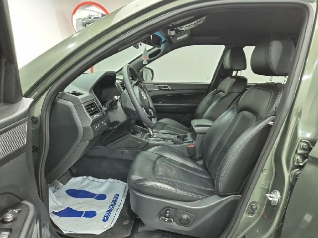 6071000018R11.jpg