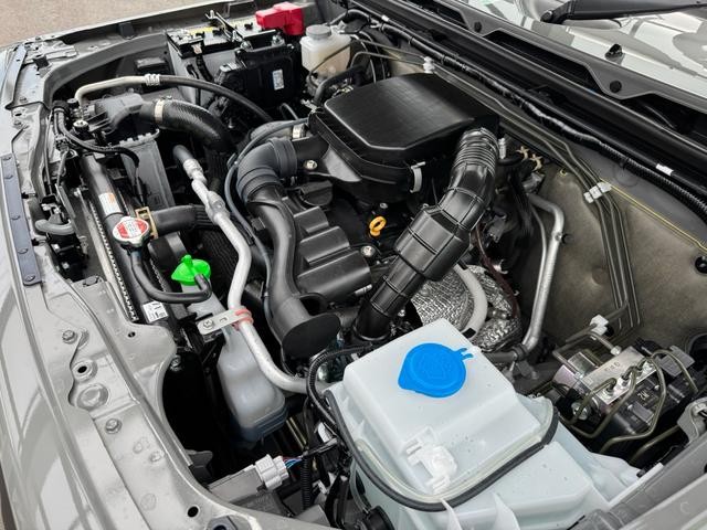 0404361A30250610W00105.jpg
