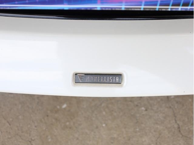 1002110A30261029W00105.jpg
