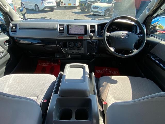 0704222A30261009W00109.jpg