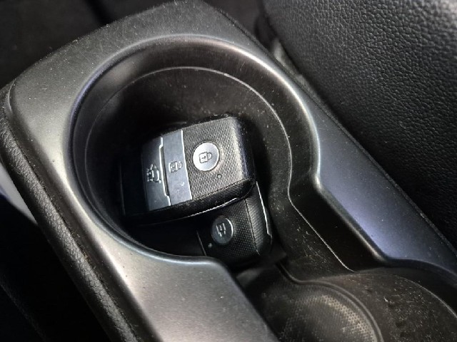 6051500717R16.jpg