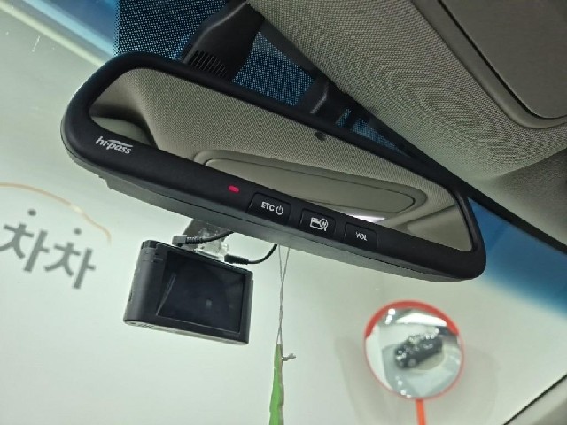 6081001806R17.jpg