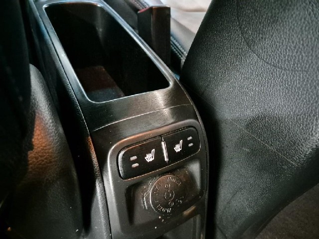 6081001257R18.jpg