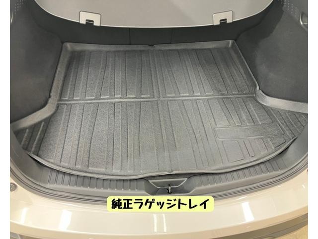 0206741A30261030W00107.jpg